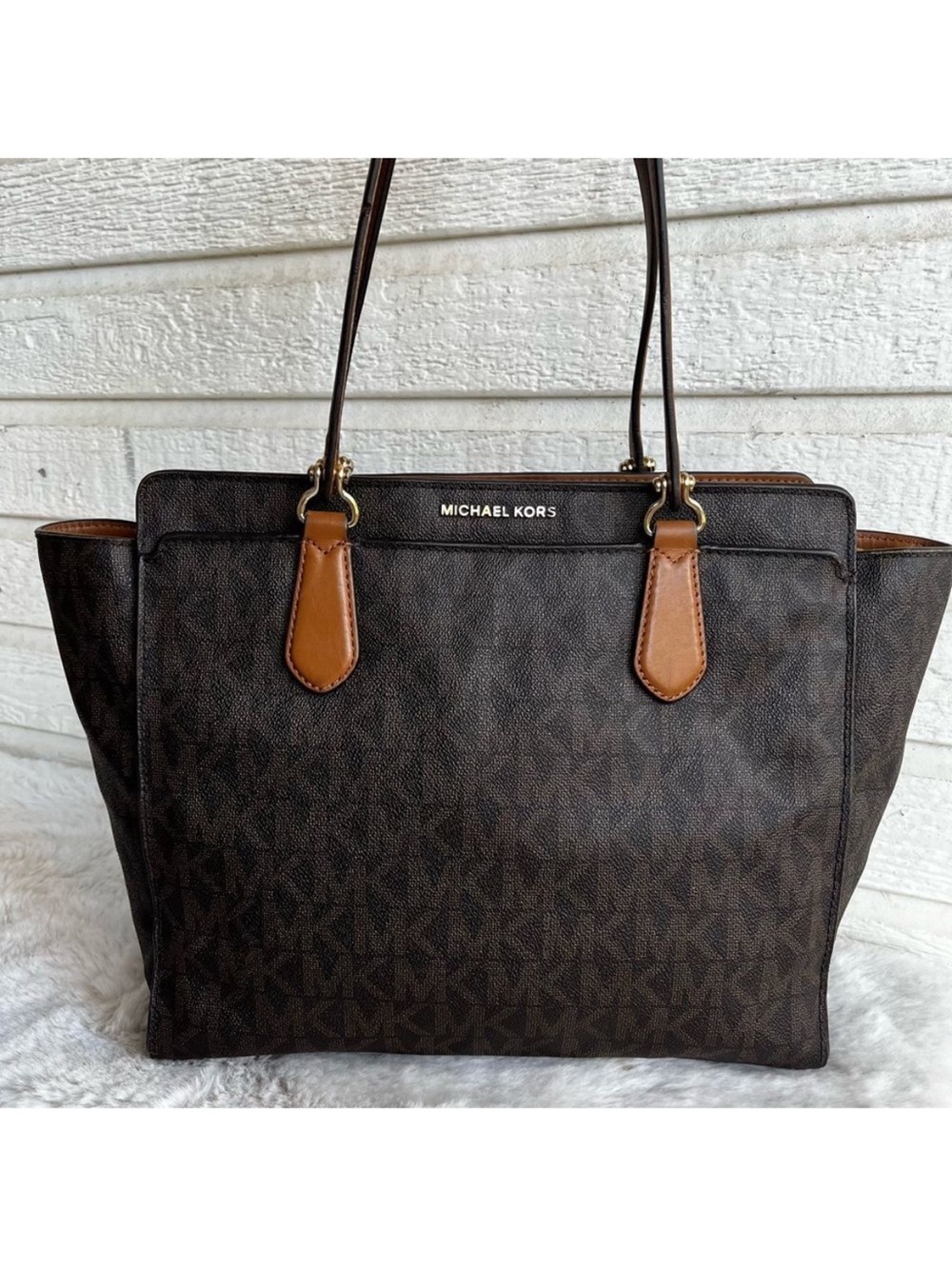 MICHAEL KORS Signature Marilyn Sheila Taryn Dee Dee Tote laptop Work Bag - Picture 7 of 9